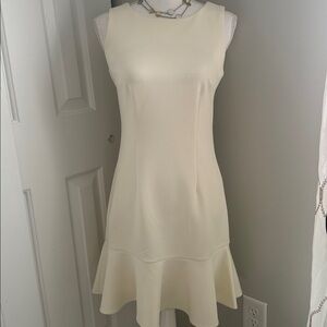 Spense Petite- cream short sleeve midi dress